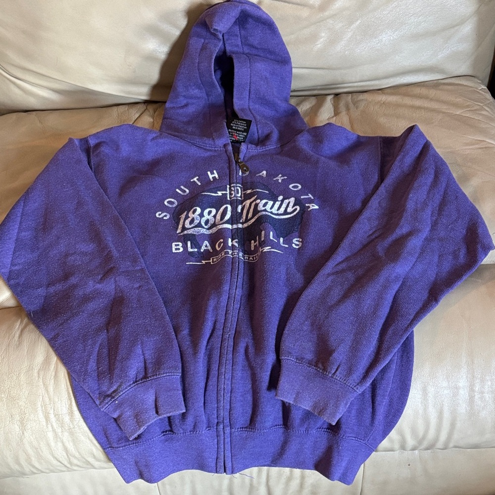 Prairie Mountain, Size 14/16, Purple Sweatshirt